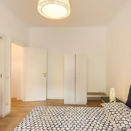 Claudio Vaticano * Róma